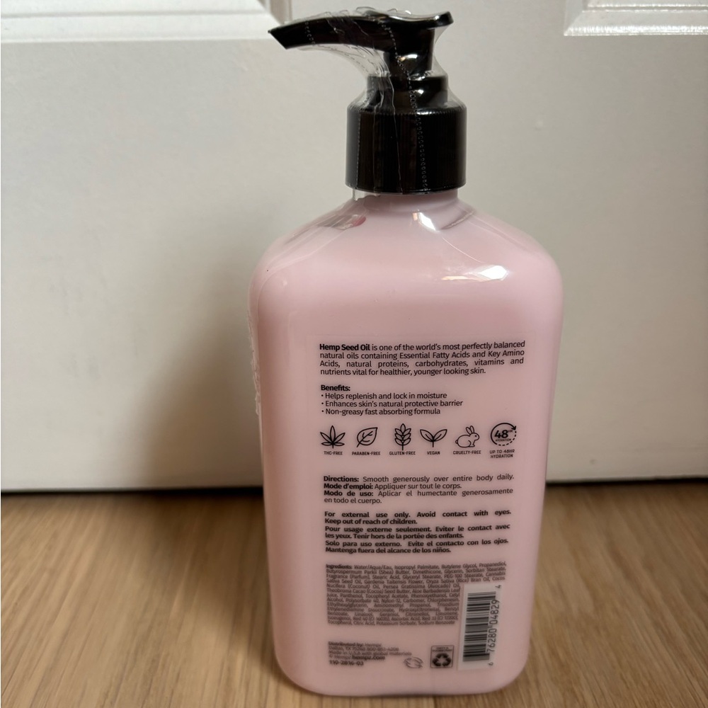 Hempz White Gardenia & Apple Blossom Herbal Body Moisturizer 17 Fl Oz - Picture 4 of 5